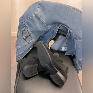 Great black pull on ankle booties